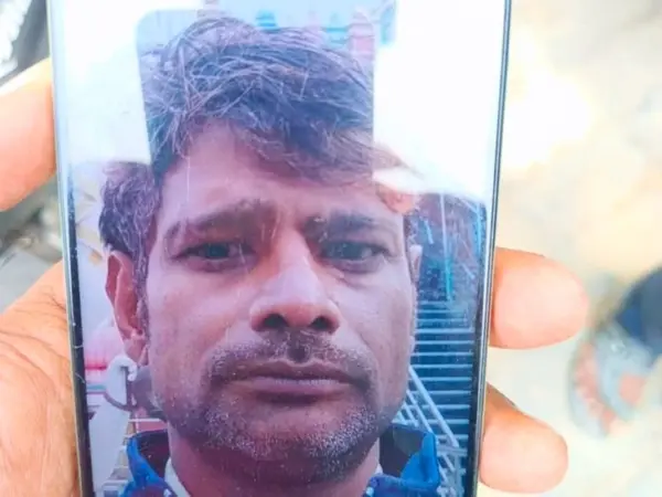 Lucknow में चलती ट्रेन से गिरकर पेंटर की मौत, मोबाइल फोन से हुई पहचान