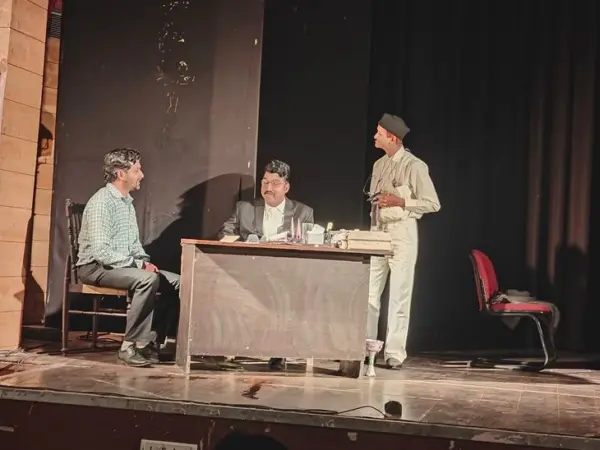 Lucknow में चबूतरा फेस्टिवल का आयोजन, ‘वाइफोफोबिया’ नाटक के जरिए दिखाई गई वैवाहिक जीवन की उलझनें
