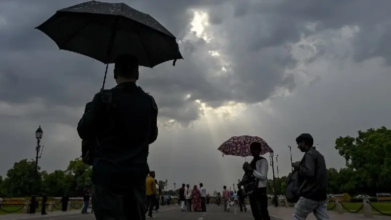 Delhi, NCR समेत 4 राज्य में भारी बारिश के लिए IMD ने जारी किया Yellow Alert, अगले कुछ दिन तक होगी बारिश