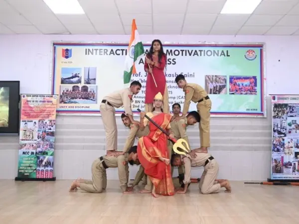 Lucknow: 64 यूपी बटालियन NCC कैंप में पहुंचे कुलपति प्रो. जय प्रकाश सैनी, कैडेट्स का बढ़ाया उत्साह
