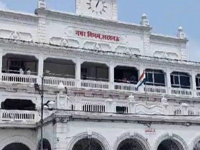 Lucknow नगर निगम में विवाद, ZSO पंकज शुक्ला को हटाने की मांग और आरोपी टैक्स इंस्पेक्टर को मिली नई जिम्मेदारी