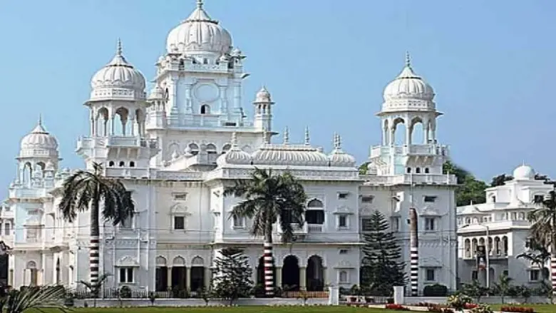 Lucknow: KGMU में CAG की टीम कर रही है वित्तीय रिकॉर्ड की जांच, दवा खरीद में करोड़ों के घोटाले का शक