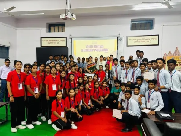 Lucknow में छात्रों को बताई गई रेजिडेंसी और छतर मंजिल की कहानी, पुरातत्व निदेशालय ने आयोजित किया विशेष सत्र