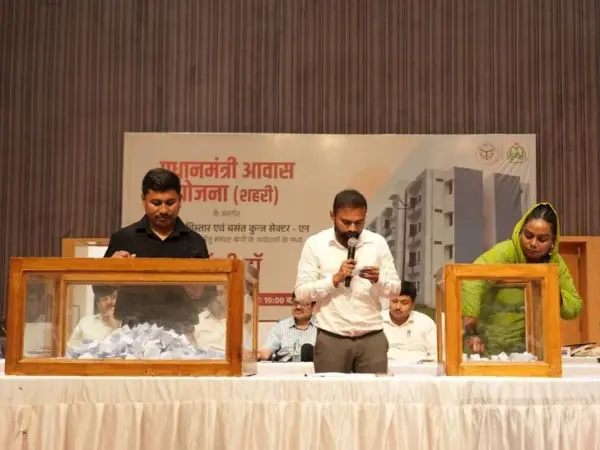 Lucknow में 407 परिवारों को मिला अपना घर, LDA ने लकी ड्रॉ के जरिए आवंटित किए आवास